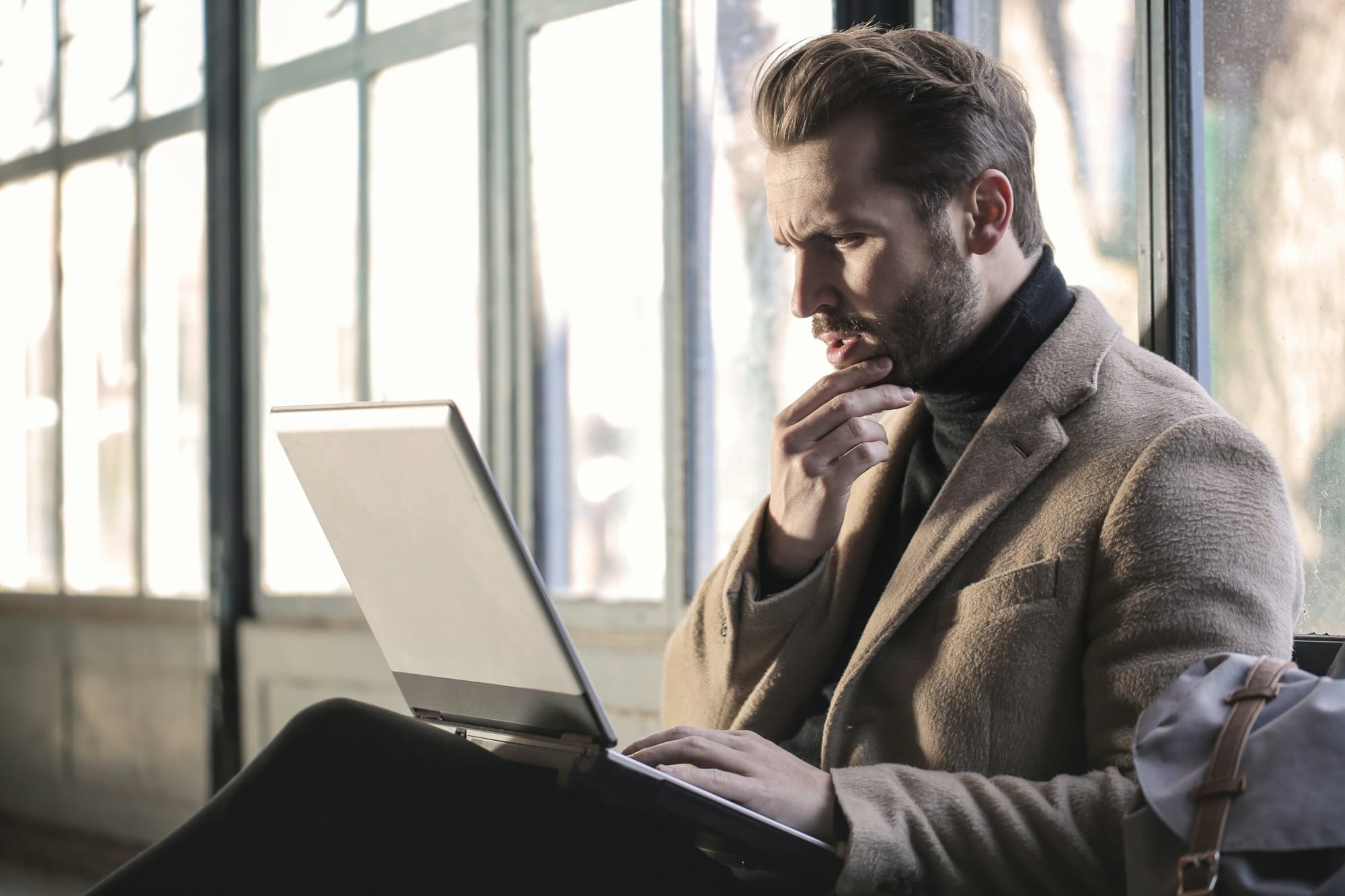 man looking confused - Calendar Automation