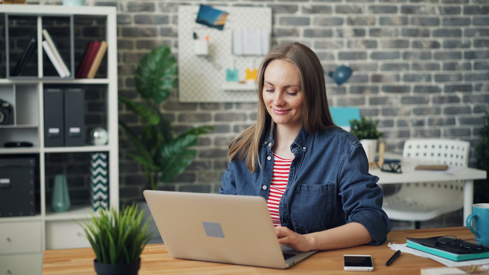 woman smiling - Productivity Tools for VAs