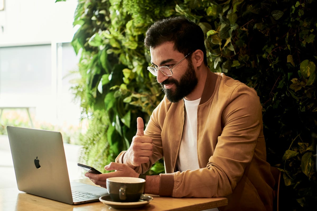 man looking happy - Google Calendar AI